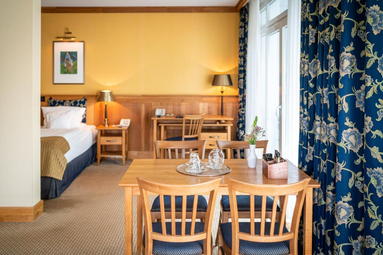 Waldhotel Tannenhaeuschen Wesel  Eksteriør bilde